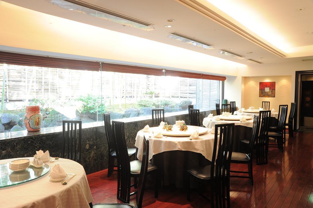 Hotel Yokohama Garden Экстерьер фото
