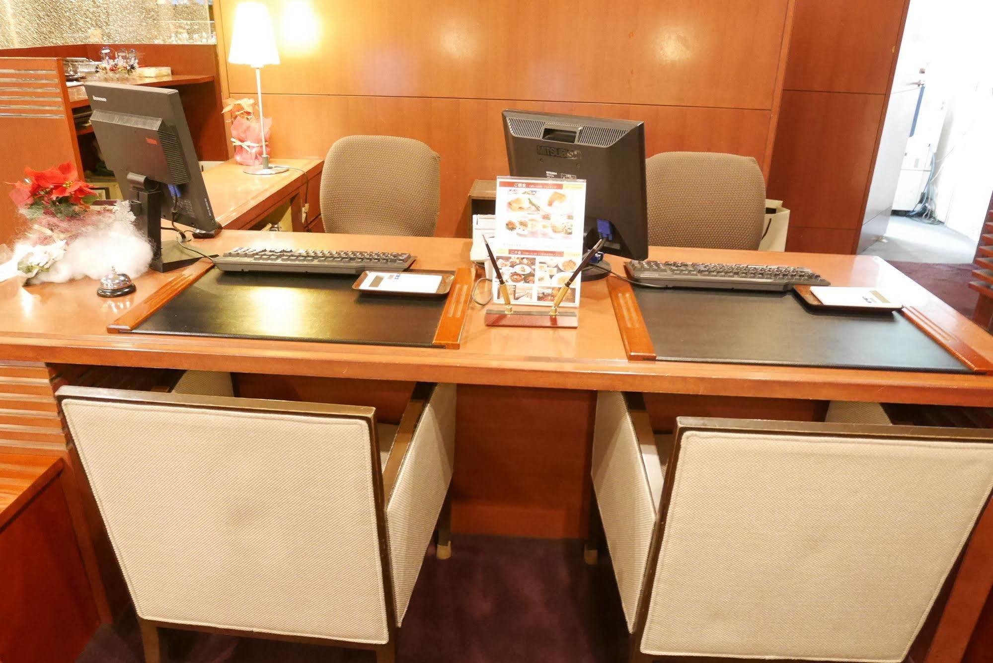 Hotel Yokohama Garden Экстерьер фото